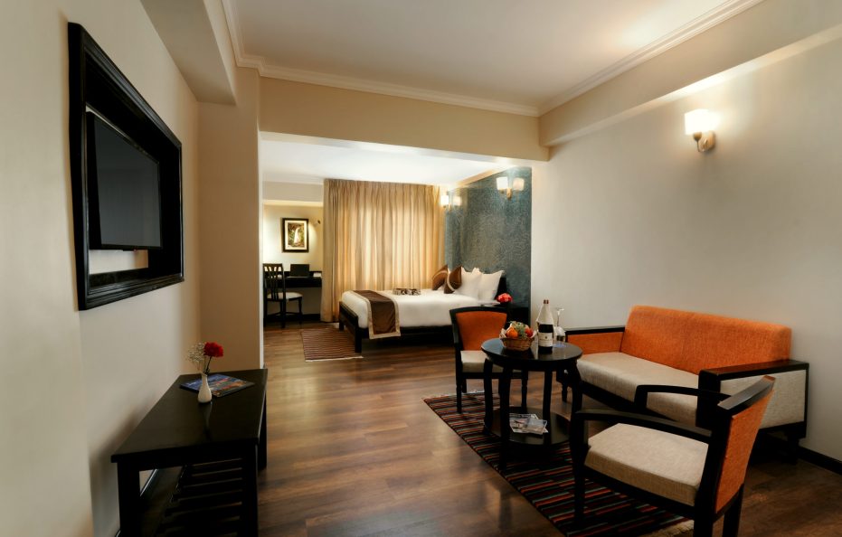 Hotel Sarowar